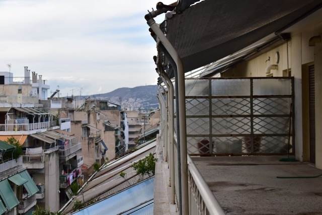 (For Sale) Residential Apartment || Athens Center/Athens - 80 Sq.m, 75.000€ 